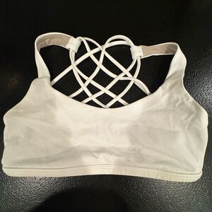 Lululemon Free to Be Bra - Wild Size 4 white